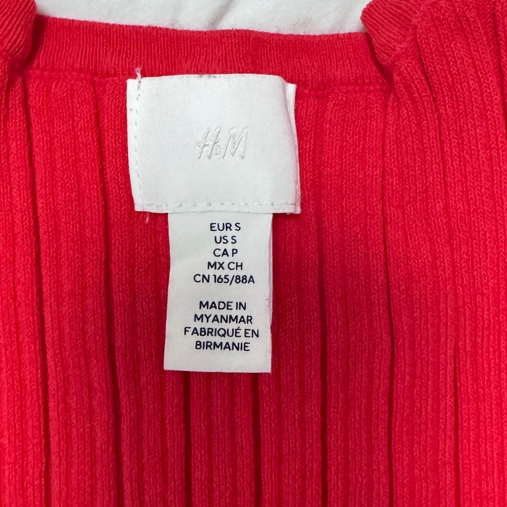 H&M Red Top in size Small - Picture 5 of 6